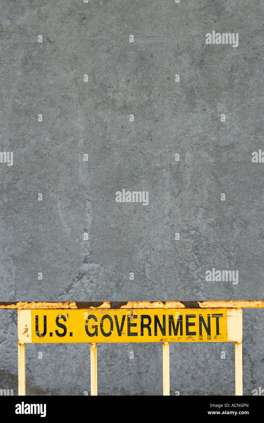 Rusted U.S. GOVERNMENT sign Stock Photo