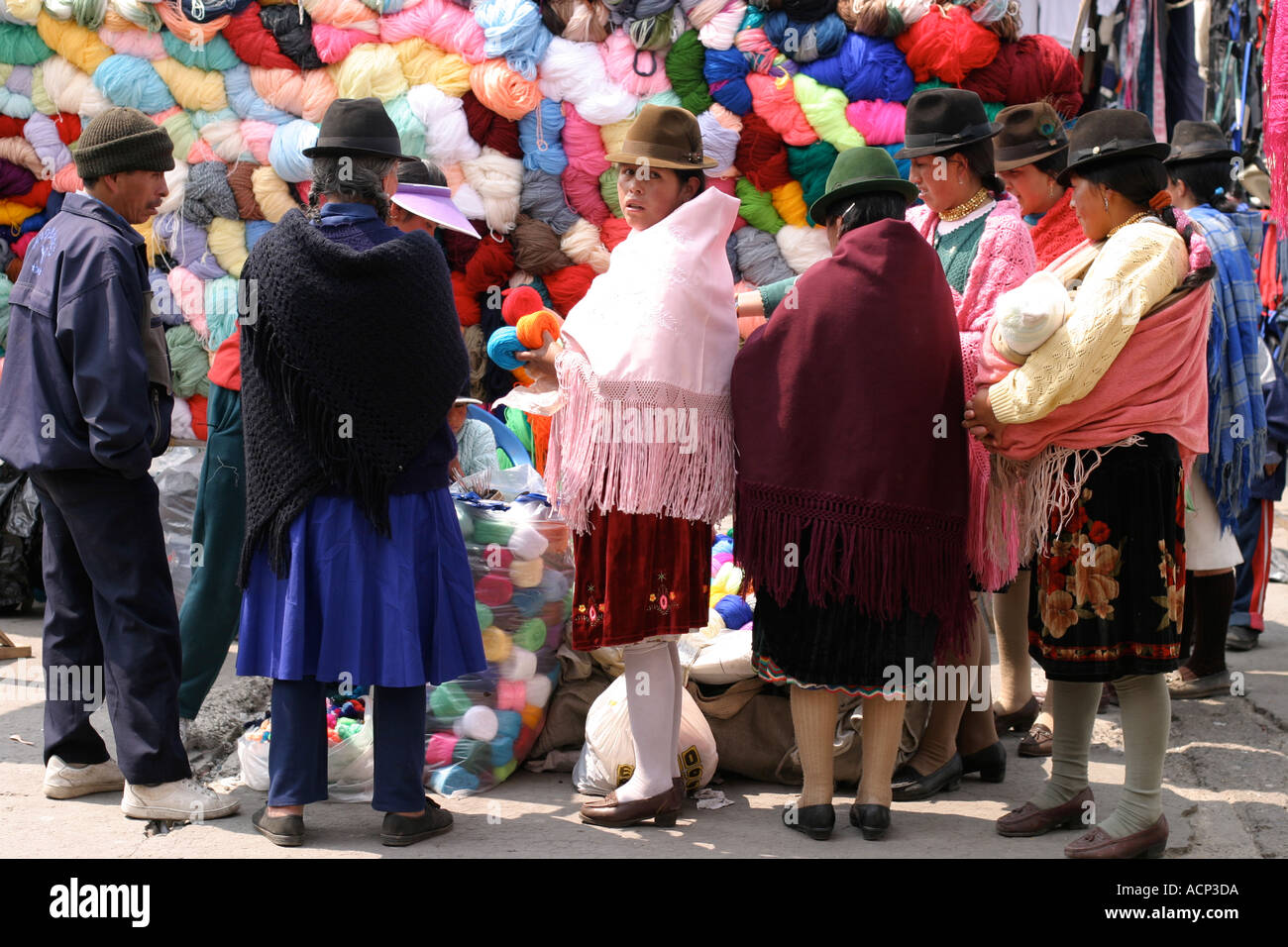Women buying wool Latacunga Ecuador Stock Photo