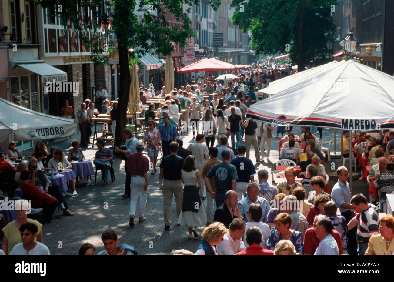 Shopping street / Dusseldorf Stock Photo Alamy