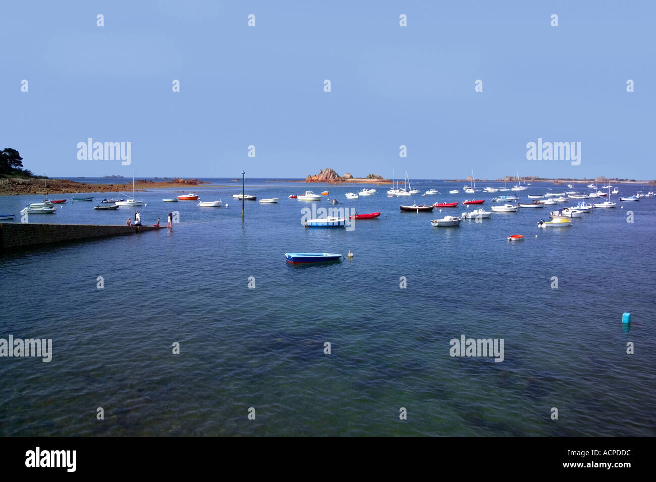Bugeles Port de bugueles hi-res stock photography and images - Alamy