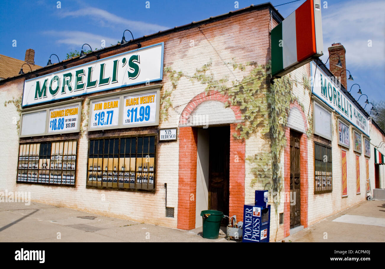Morellis Alimentari liqueur store and grocery.  'St Paul' Minnesota USA Stock Photo