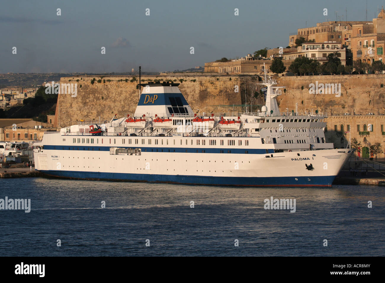 Cruise liner in Malta Stock Photo