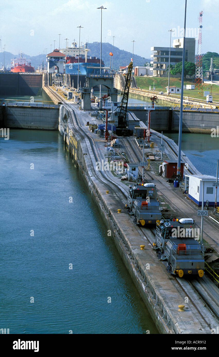 Panama Canal, mules and lock gates Stock Photo - Alamy