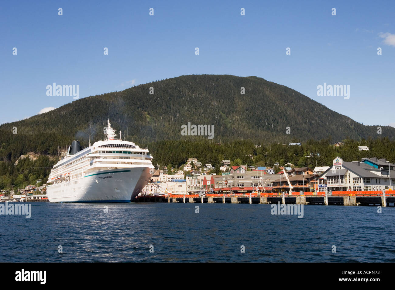 Crystal harmony cruise ship hi-res stock photography and images