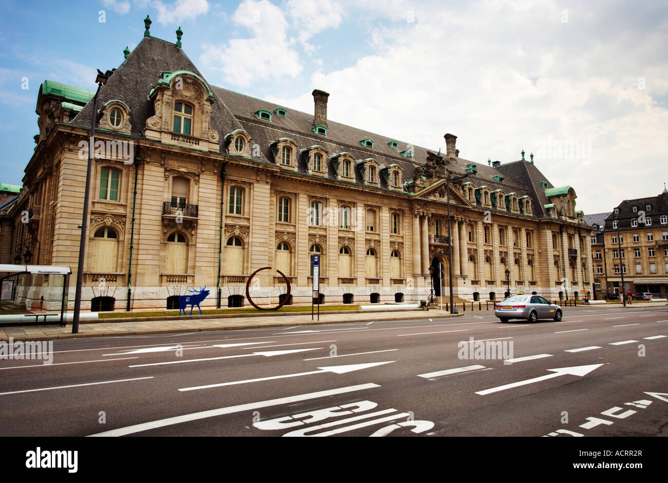 Luxembourg to buy half of ArcelorMittal headquarters