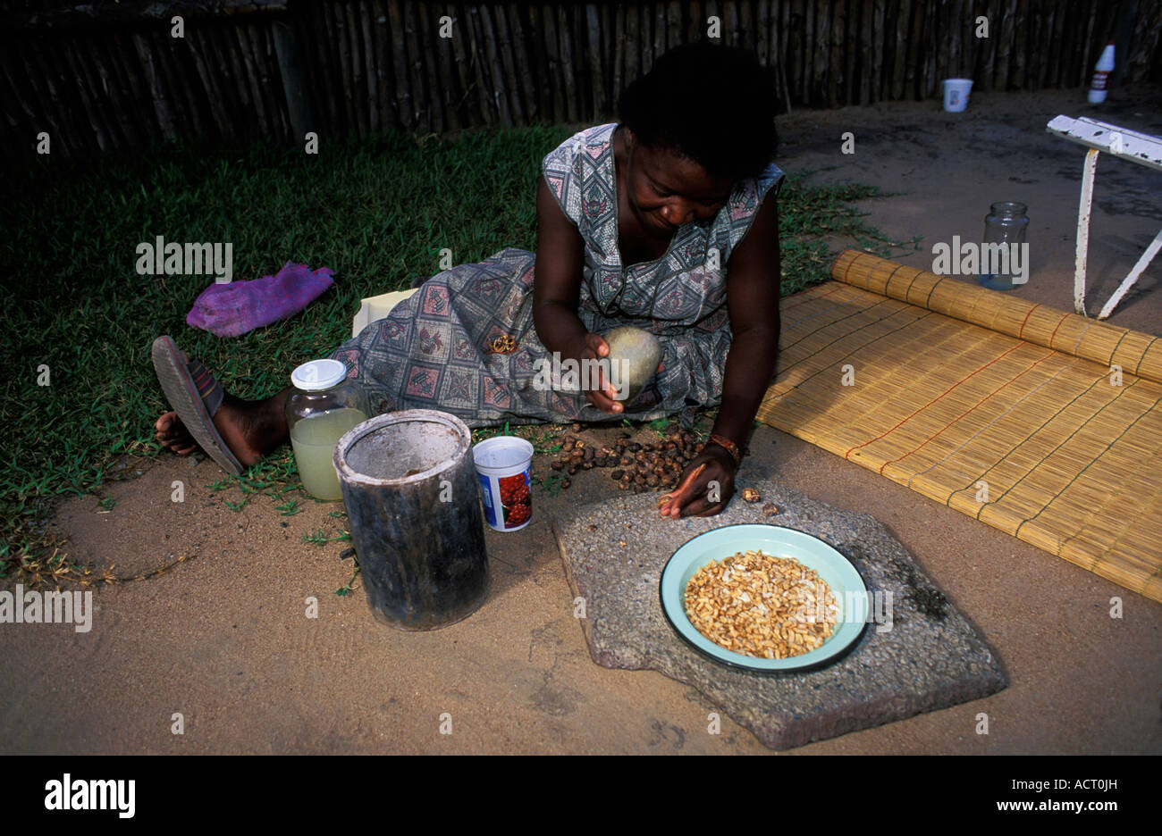 Crushing nuts hires stock photography and images Alamy
