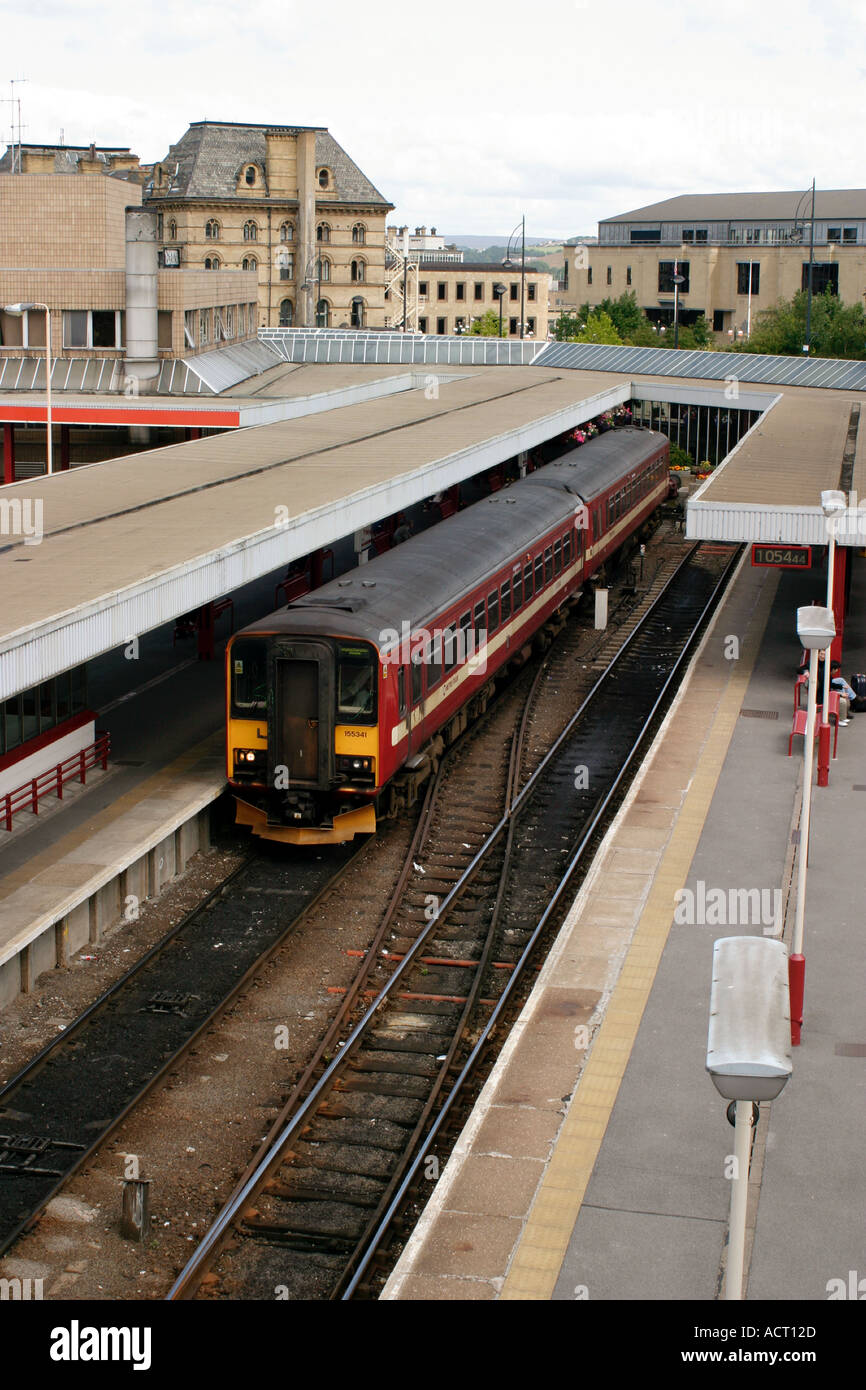 Bradford interchange railway station hires stock photography and