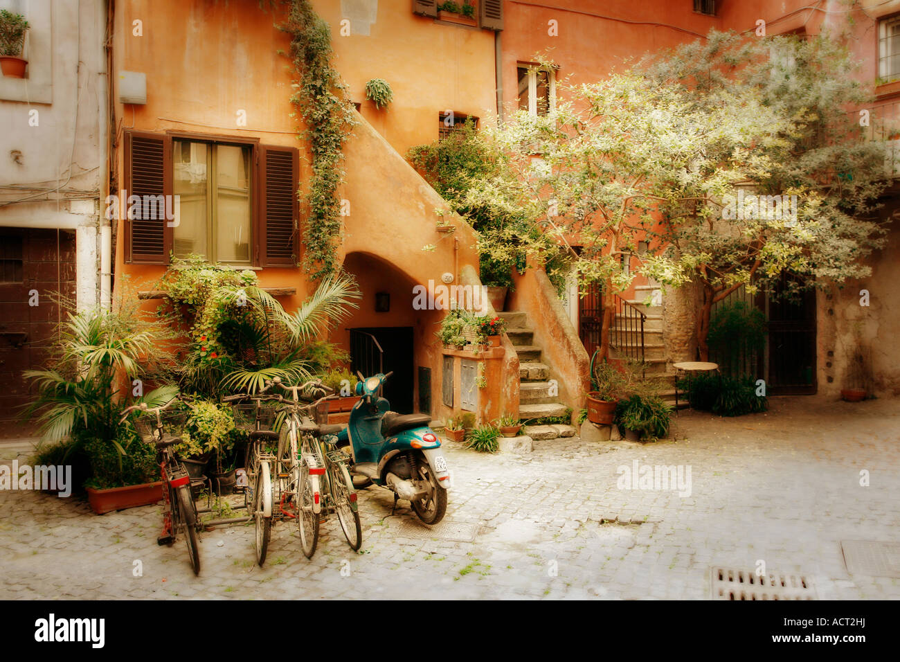 Arco degli acetari rome italy hi-res stock photography and ...