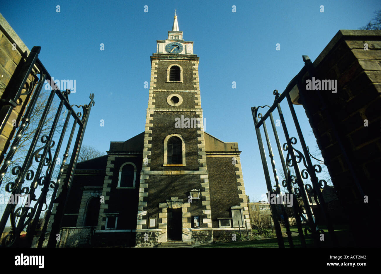 St church Gravesend Stock Photo Alamy