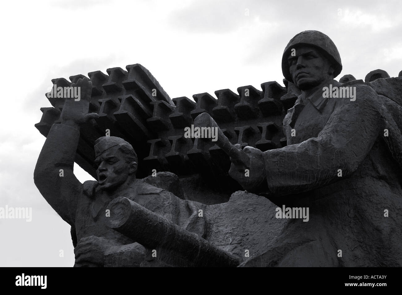 Soviet army soldiers World War Two memorial Stock Photo