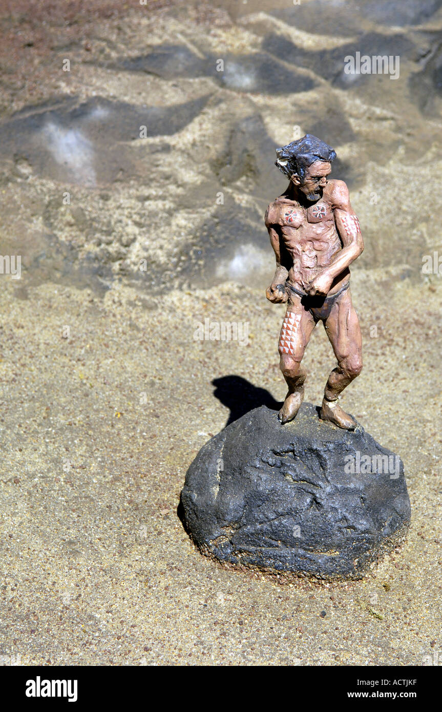 model cavemen caveman prehistory prehistoric pueblo chico canary