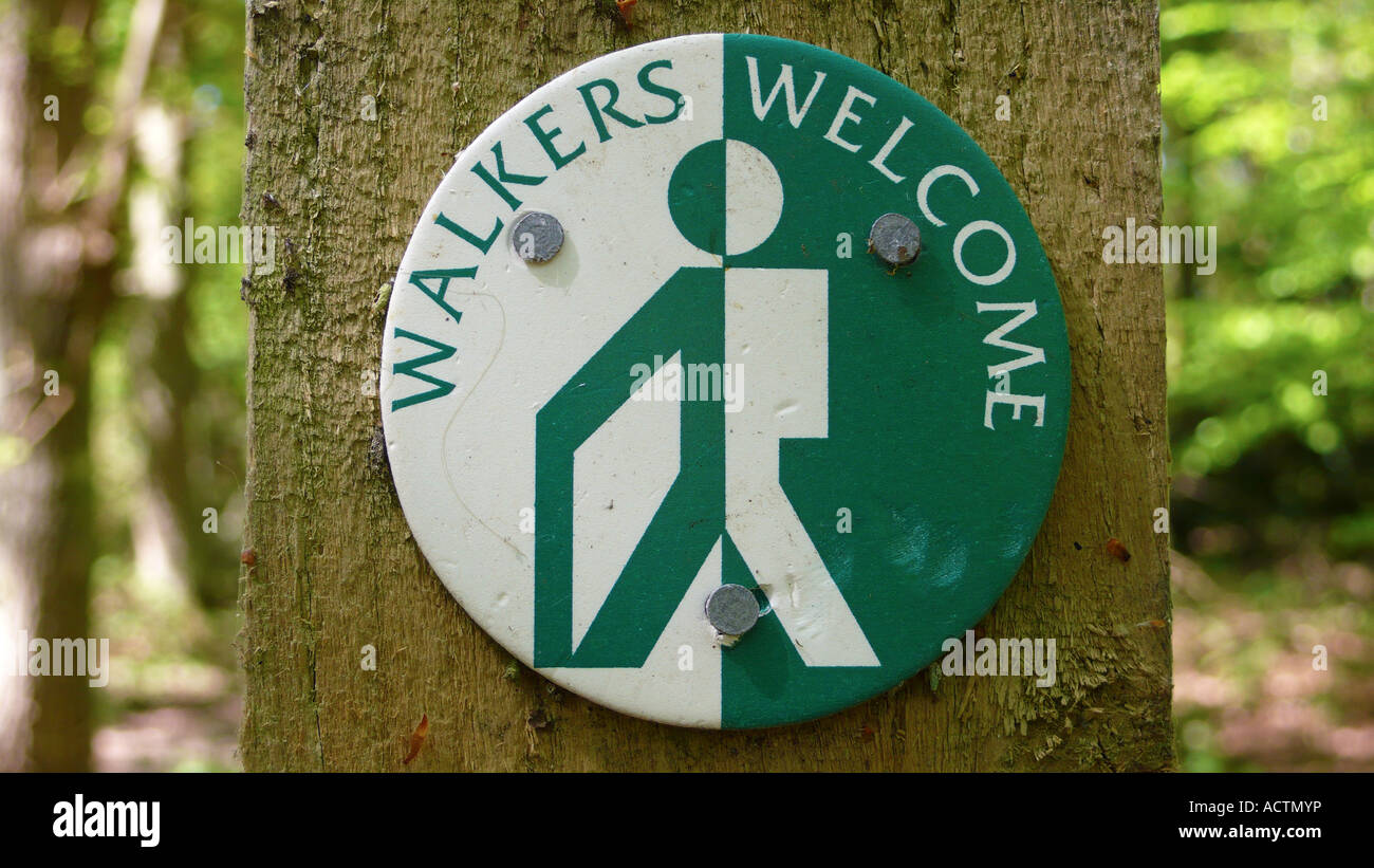 Walkers welcome sign on a path in Burnham Beeches a woodland walk in ...