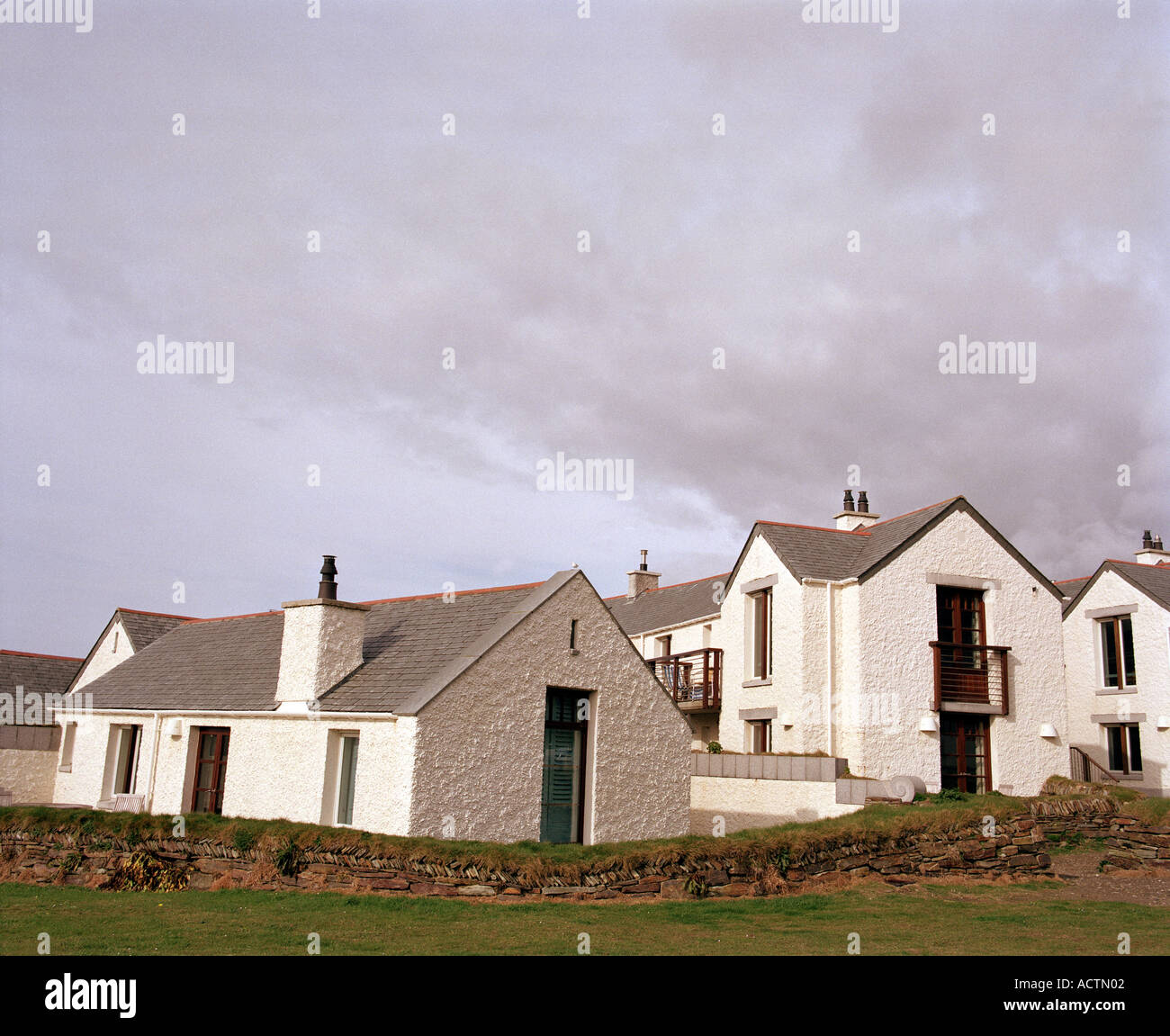 A Holiday Complex Of Traditional Cornish Cottages In Newquay Stock