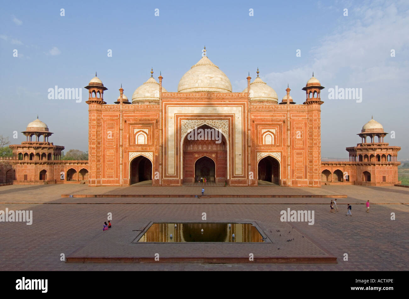 An Elevated View Of The Red Sandstone Masjid Mosque To The West Of The Taj Mahal Stock Photo Alamy
