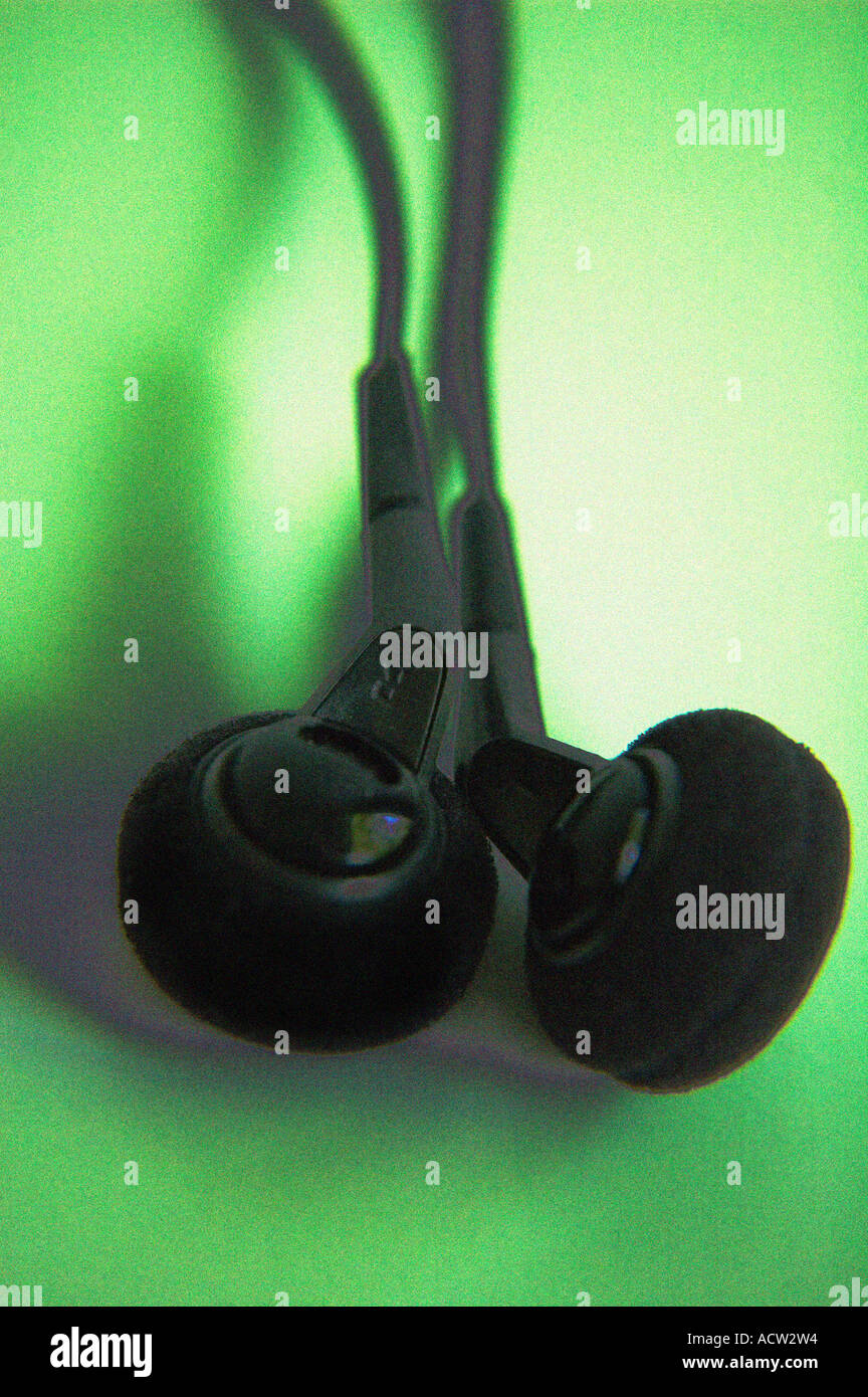 Ipod hi fi hi-res stock photography and images - Alamy