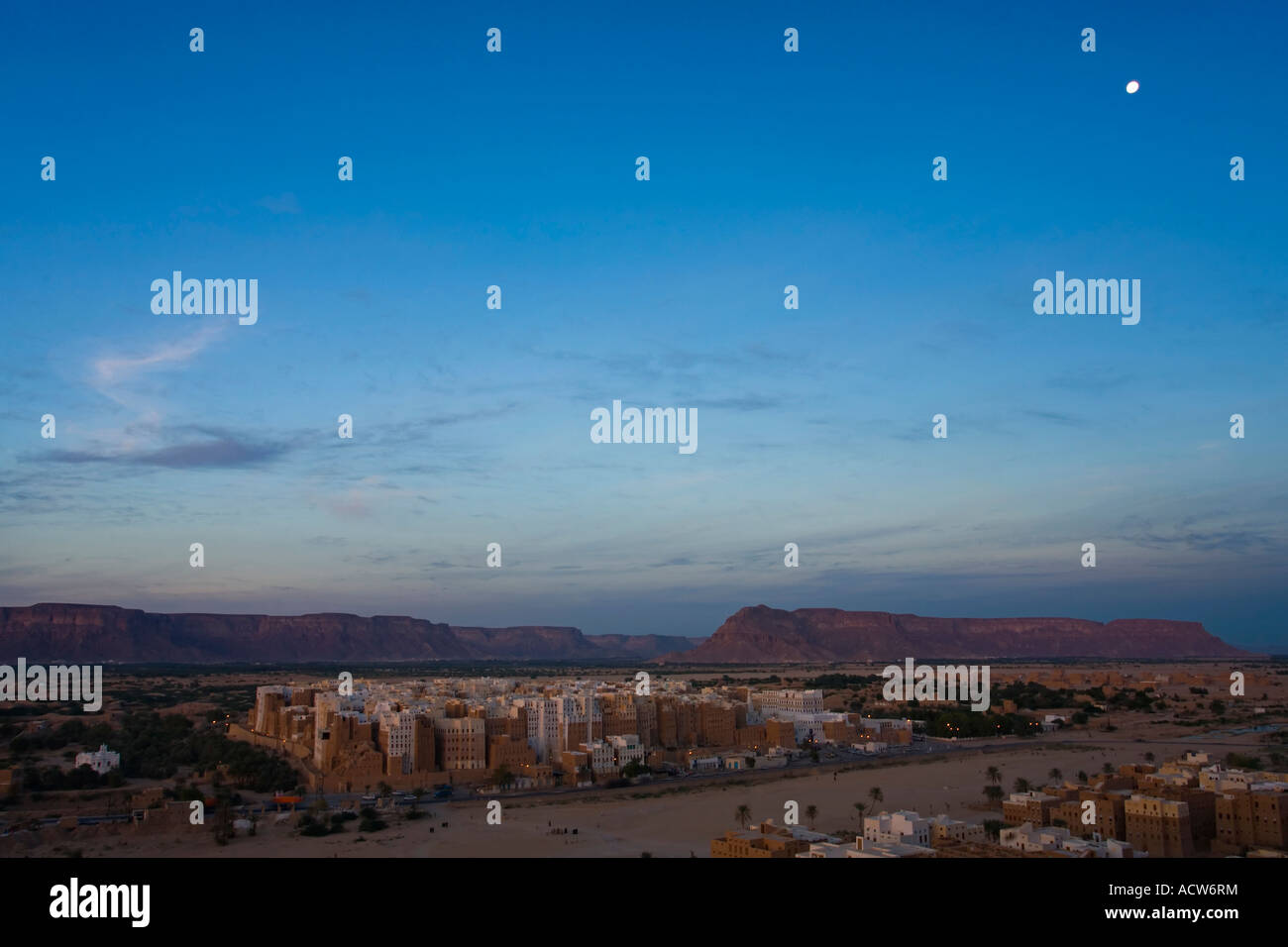 The Unesco World Heritage town of Shibam dubbed the Manhattan of the desert Yemen Stock Photo