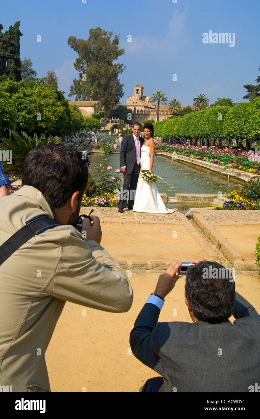 Wedding photographs in the garden of the Real Alcazar, Cordoba, Andalusia, Andalucia, southern Spain Stock Photo