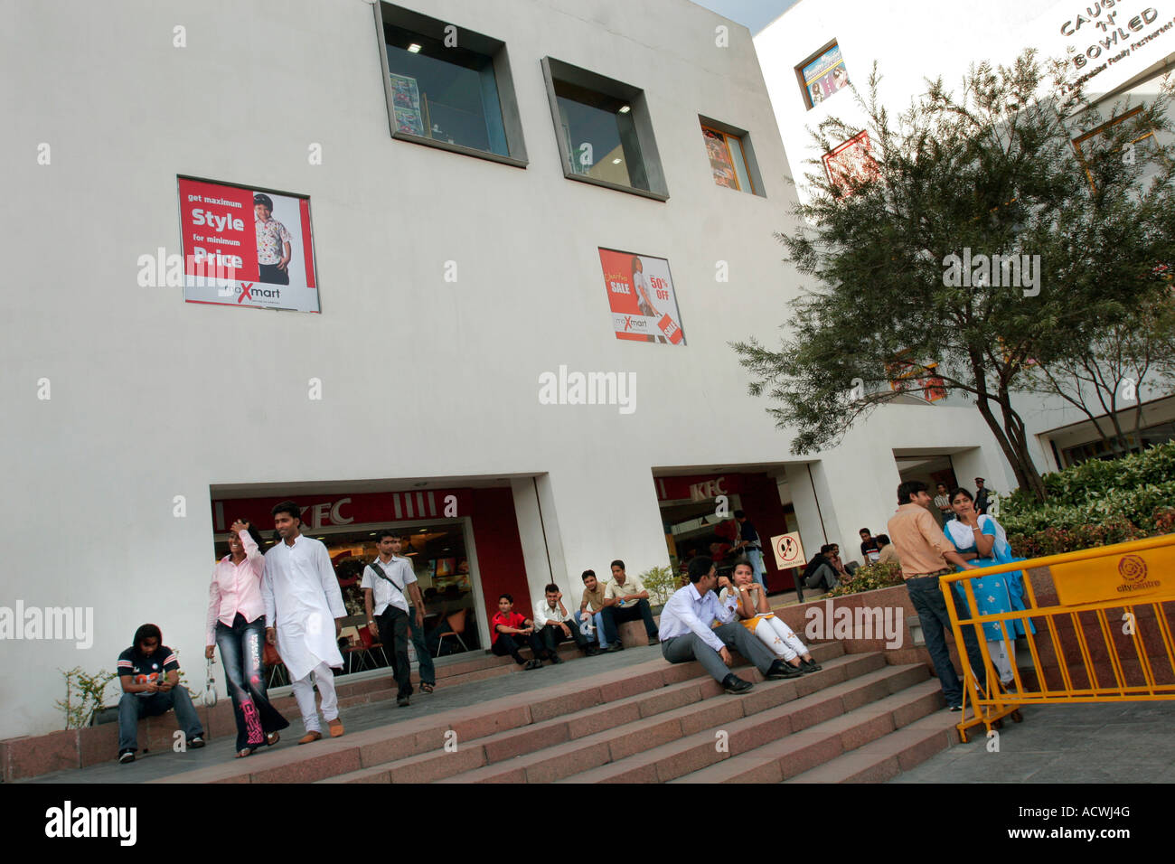 A Modern Shopping Mall In Salt Lake City Outside Of Kolkata Stock