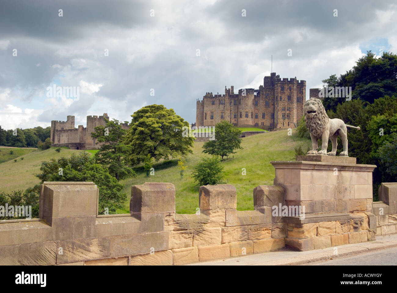 Alnwick gardens northumberland hi-res stock photography and images - Page 9  - Alamy, image size:1300x960