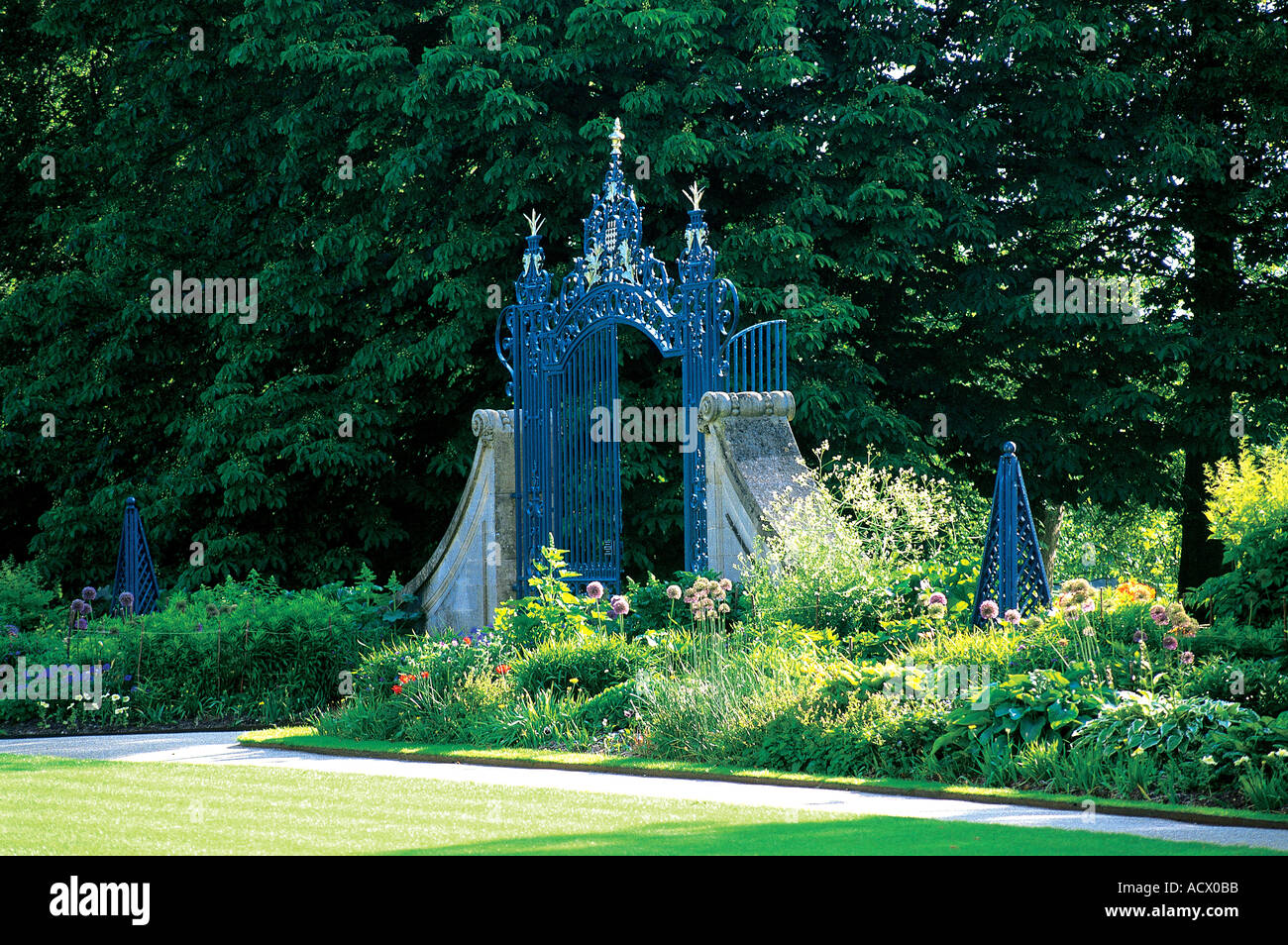 Iron gates addisons walk hires stock photography and images Alamy