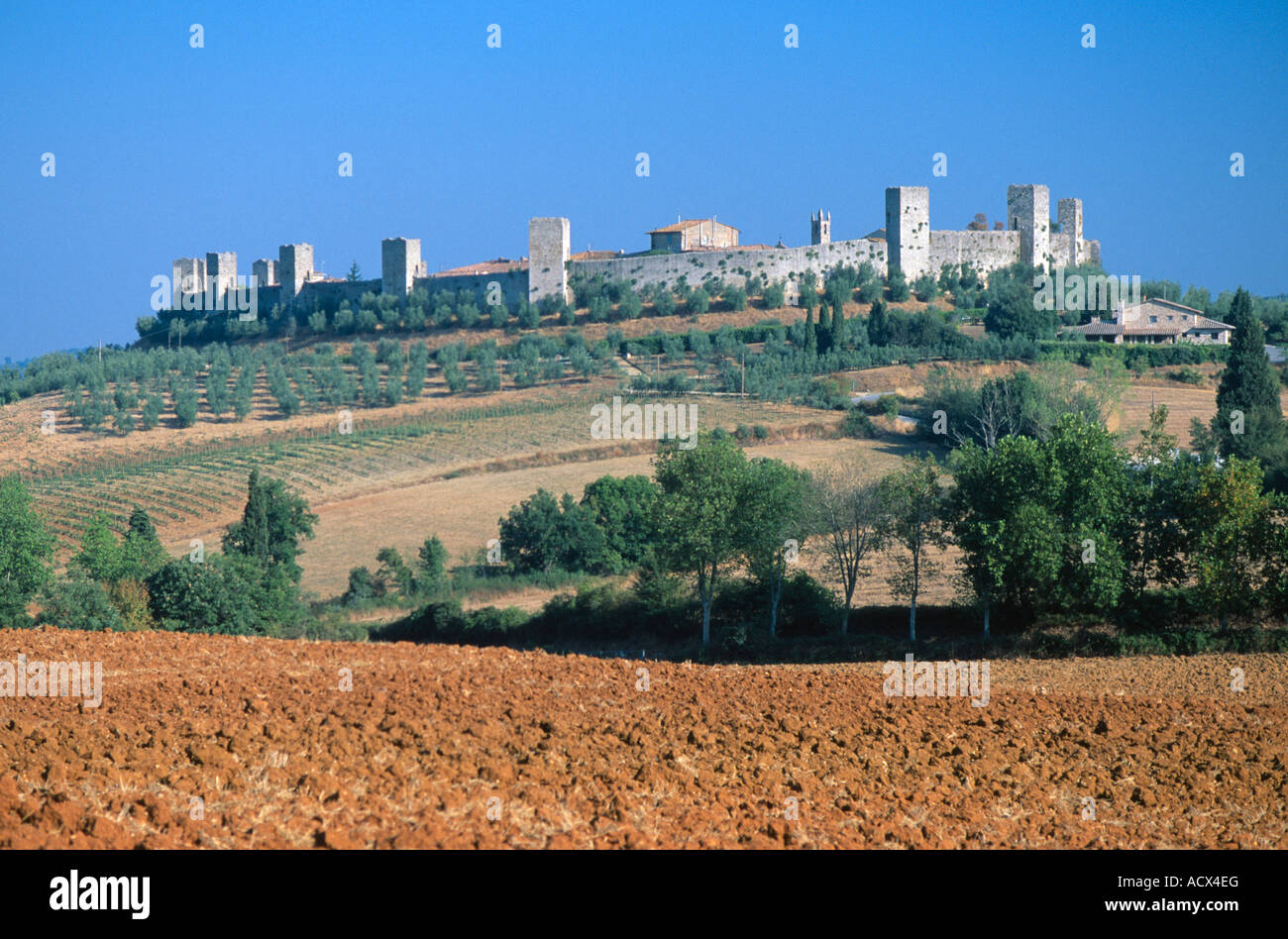 Walled Medieval Town Of Monteriggioni Tuscany Italy Stock Photo Alamy