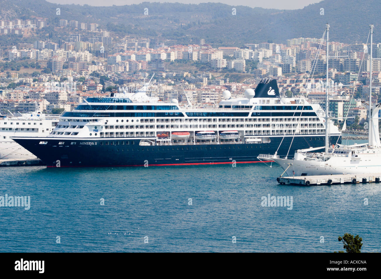 Swan Hellenic High Resolution Stock Photography And Images Alamy