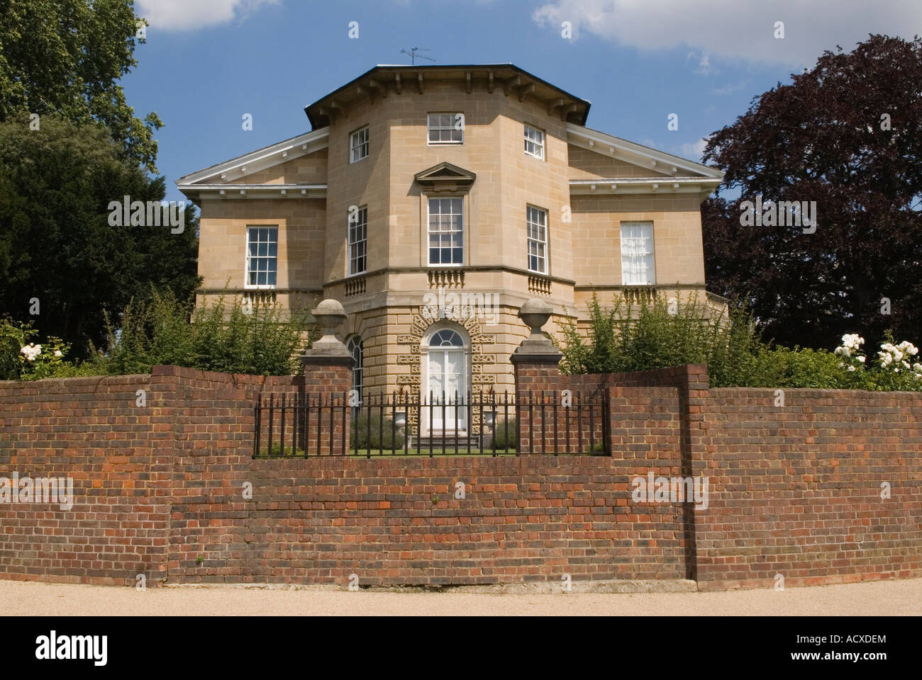 Asgill House, overlooking the River Thames, Old Palace Lane in Richmond Upon Thames Surrey UK 2007 HOMER SYKES Stock Photo
