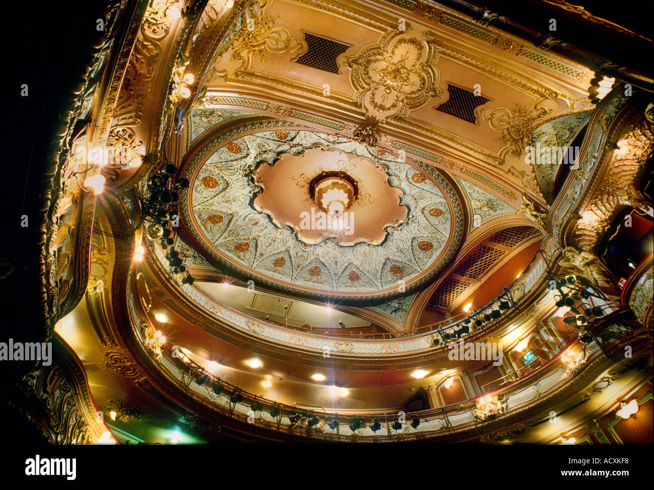 Apollo Theatre London Stock Photo Alamy