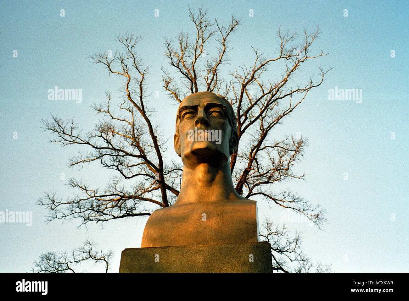 Wilsons statue hires stock photography and images Alamy