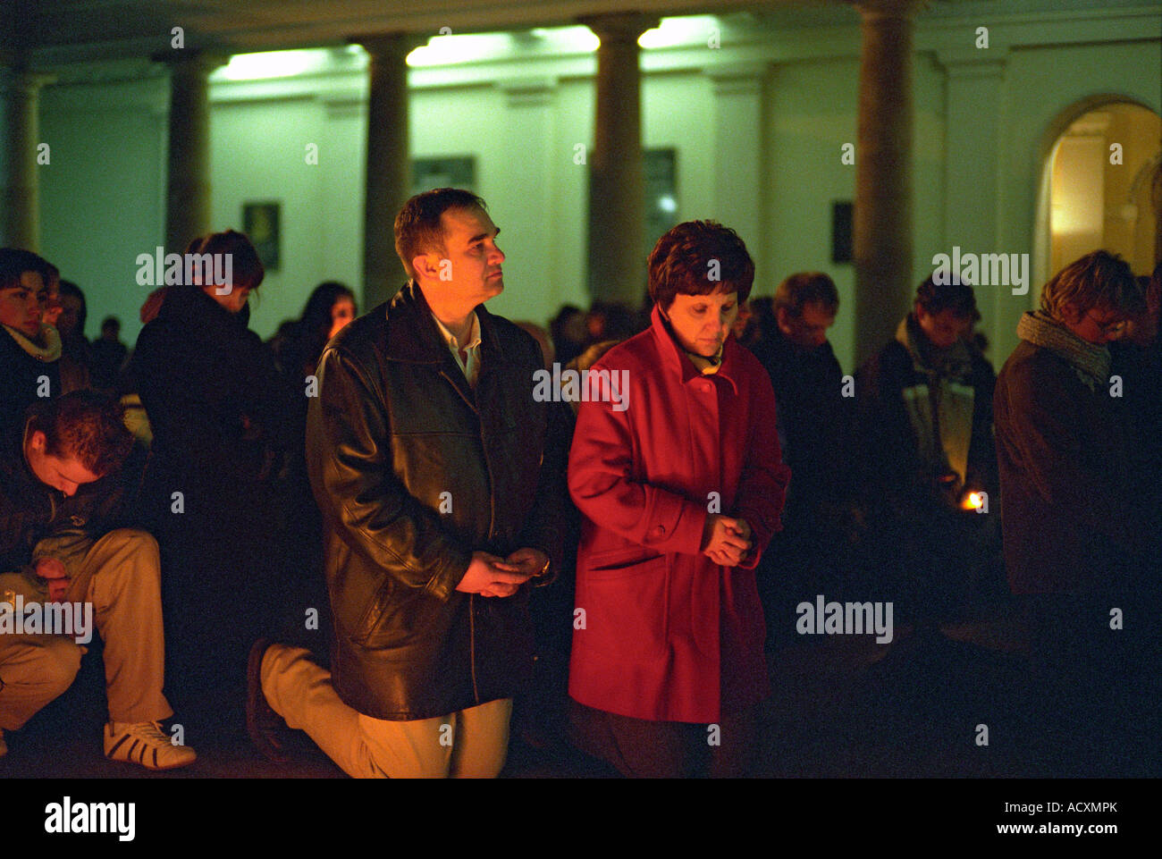 People praying for the dying Pope John Paul II, Poznan, Poland Stock Photo