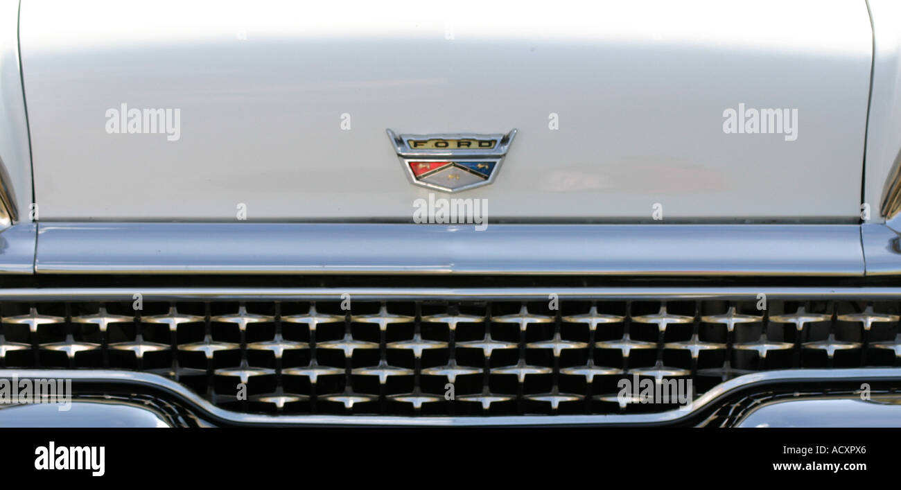 Ford thunderbird 1950s hi-res stock photography and images - Alamy