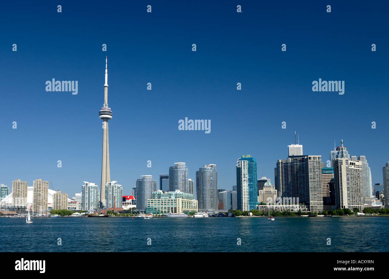 Lake Ontario and the skyline of Toronto, Canada Stock Photo - Alamy