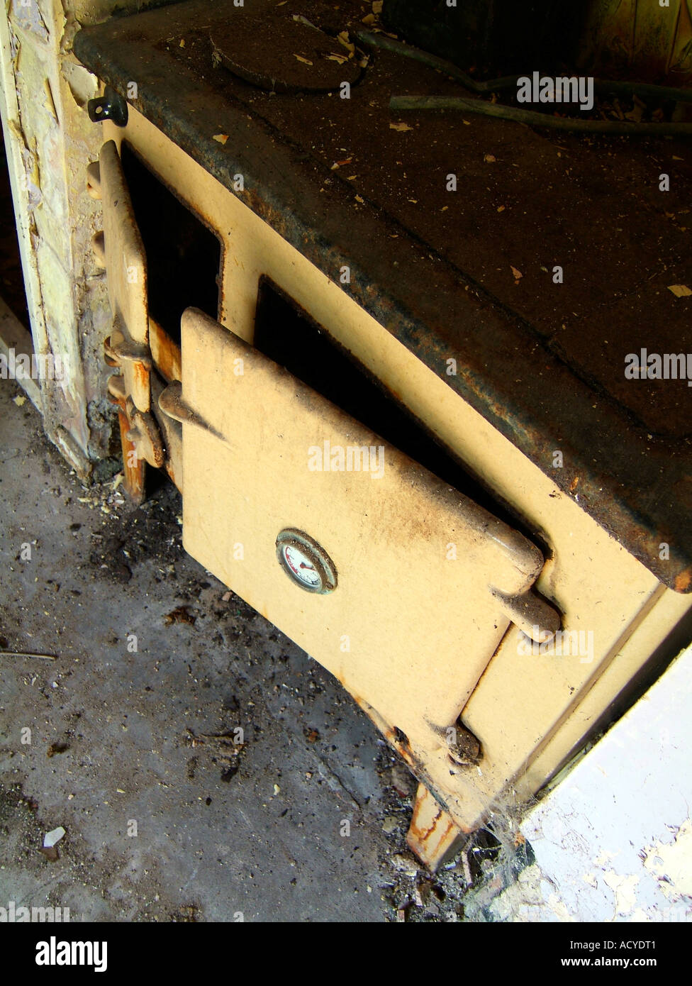 old kitchen range Stock Photo Alamy