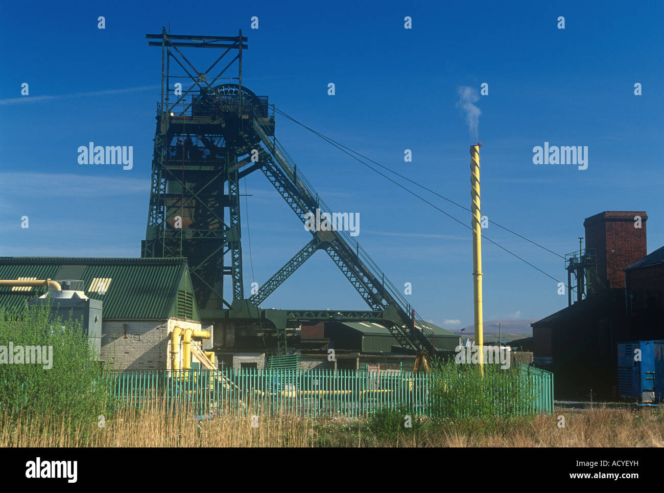Deep pit coal mine hires stock photography and images Alamy