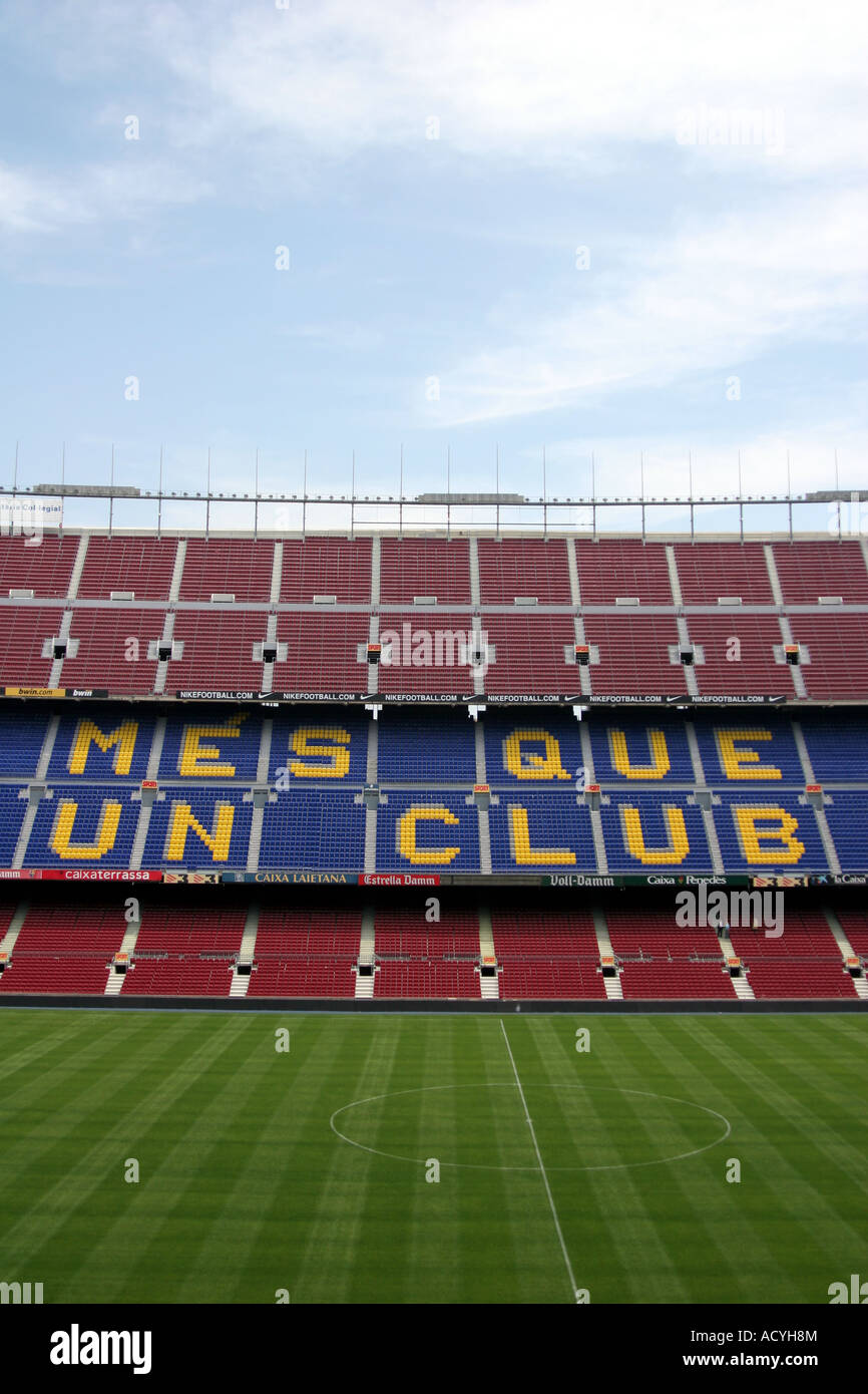 Nou Camp Stadium in Barcelona with a 90,000 capacity home to FC Barcelona.  Built in 1957 designed by architects; Francesc Mitjan Stock Photo - Alamy