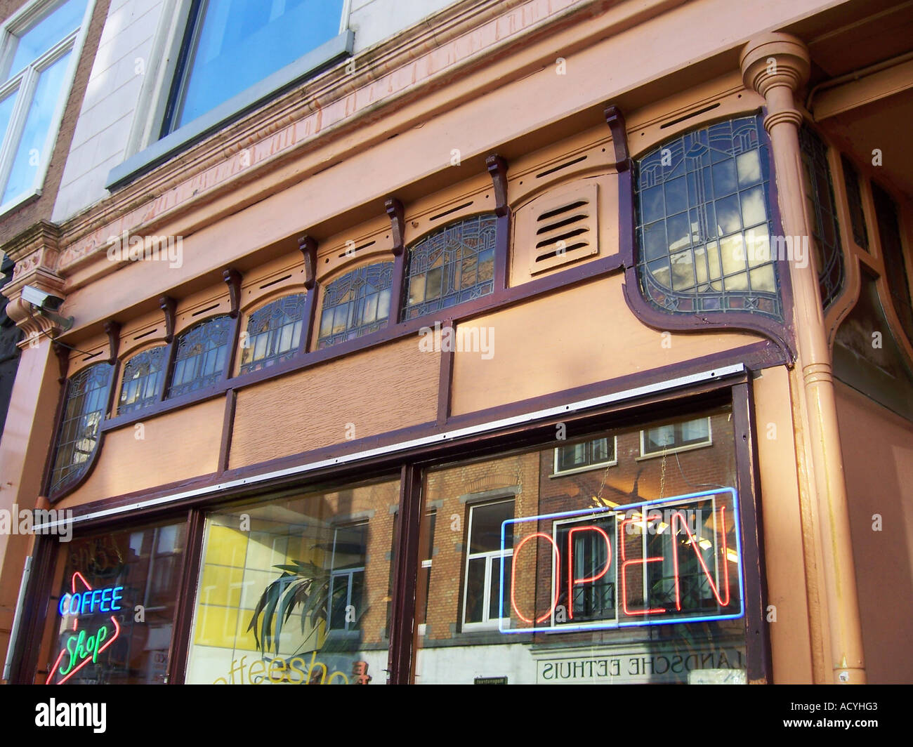 Art Deco Shop Front High Resolution Stock Photography and Images - Alamy