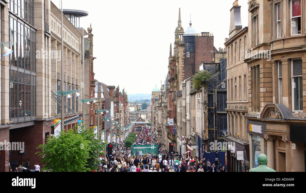 Busy Buchanan City Street, Glasgow Scotland, UK Stock Photo: 13262374