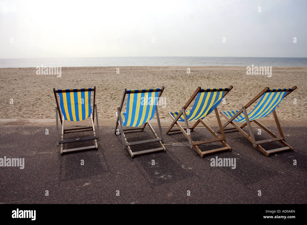 Deck chairs on bournemouth beach hi-res stock photography and images ...