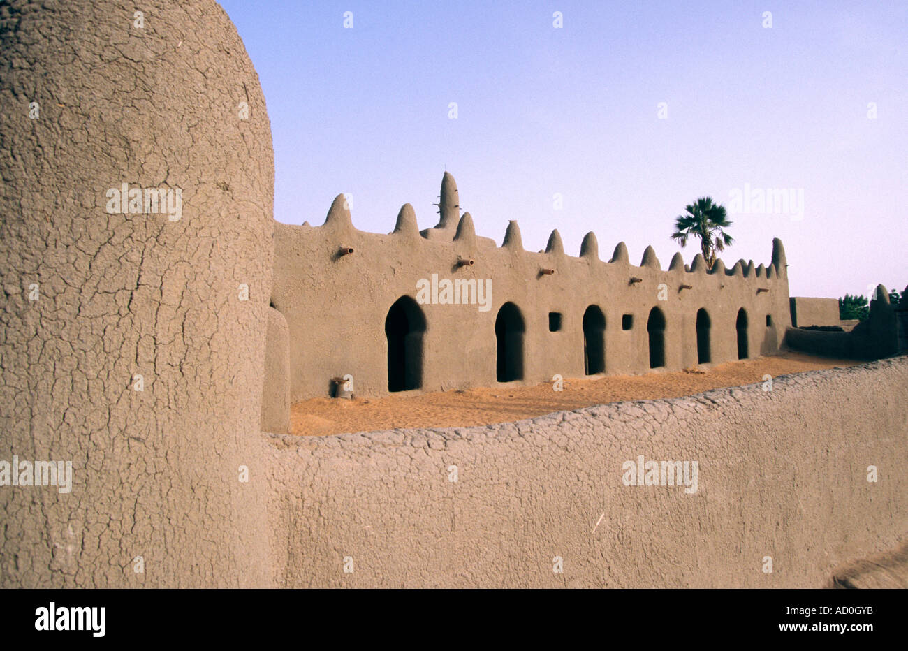 Mud mosque - Senossa, Djenne, MALI Stock Photo
