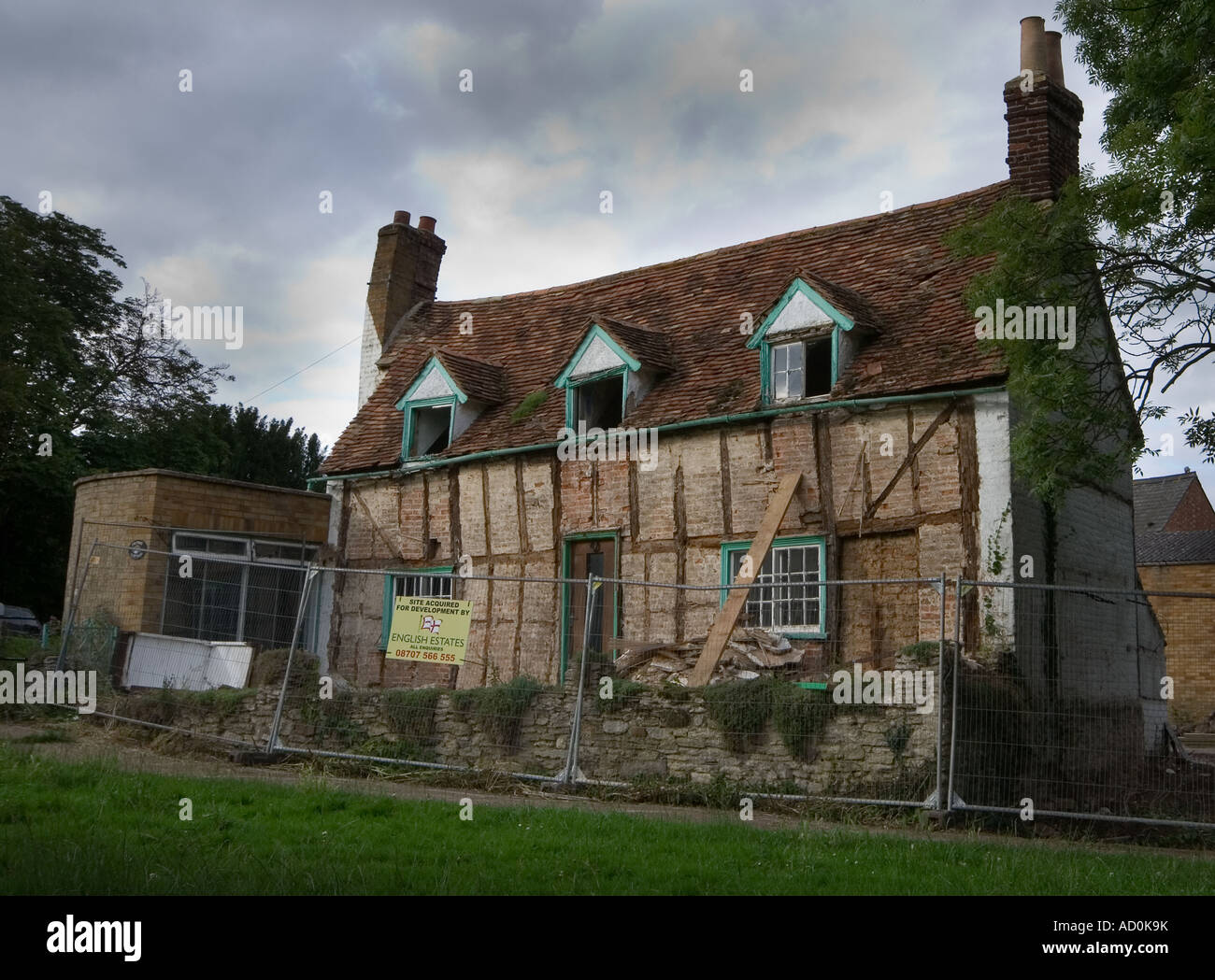 Old house being renovated that sits along the bank of the river in Great Barford. Stock Photo