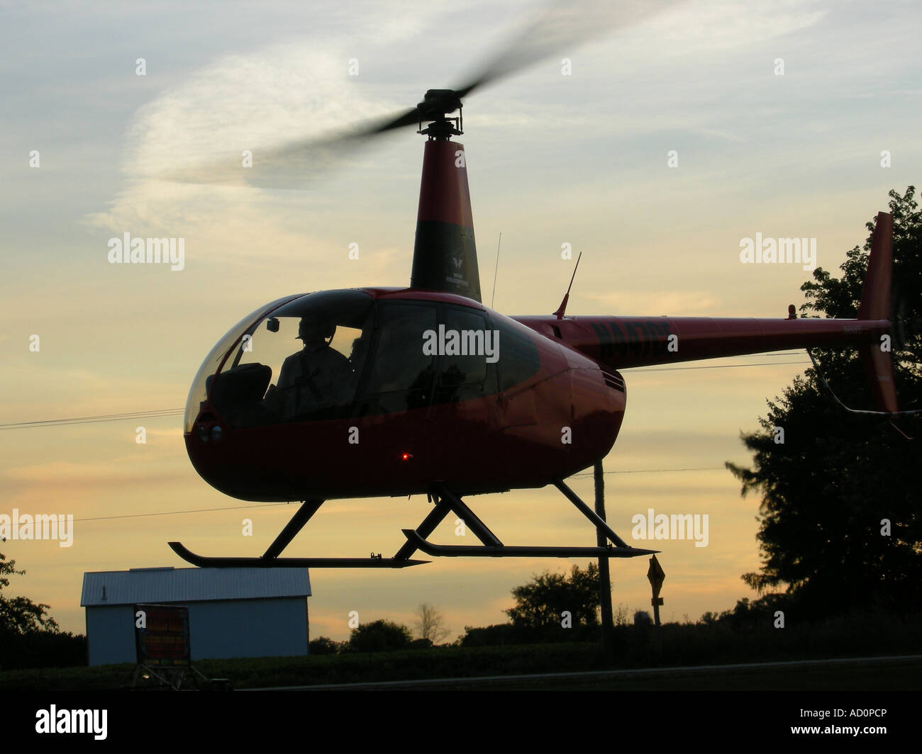 Flying helicopter aviation hi-res stock photography and images - Alamy