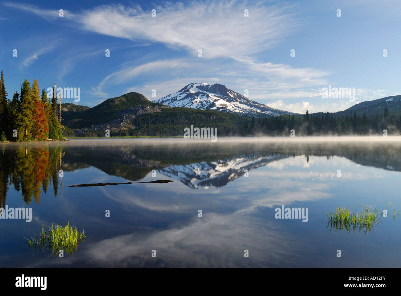 Morning Mist On Sparks Lake With South Sister Reflection Deschutes 