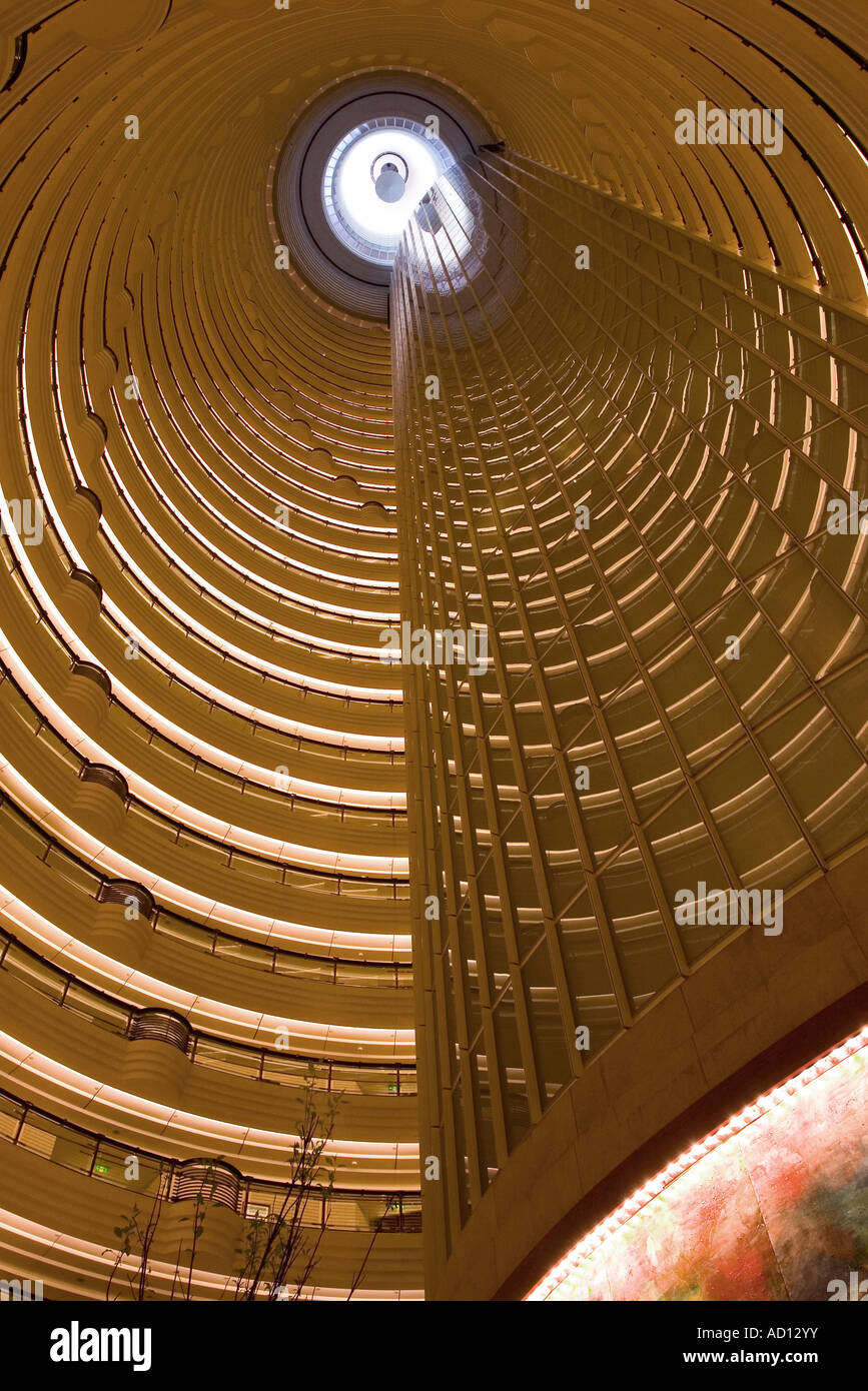 The Atrium of the 52-storey Grand Hyatt Hotel, Pudong, Shanghai, China Stock Photo