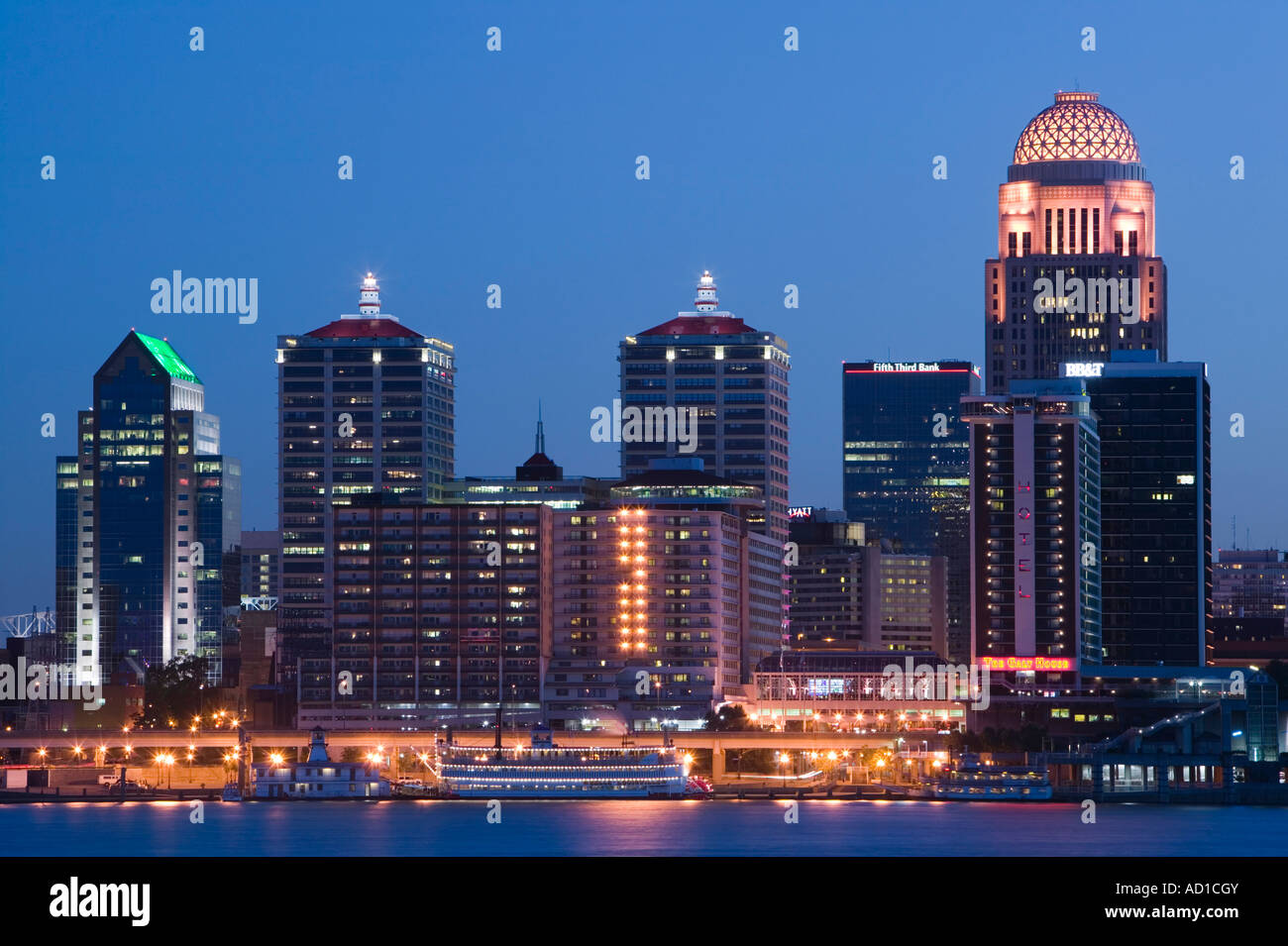 Skyline along the Falls of the Ohio River, Louisville, Kentucky, USA