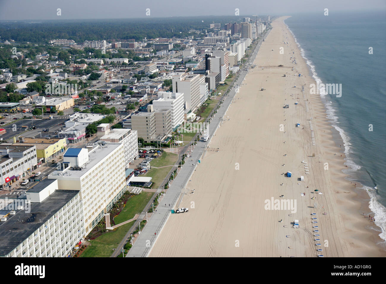 Virginia Beach Virginia aerial Atlantic Ocean shore oceanfront hotels Stock Photo: 13274067 - Alamy