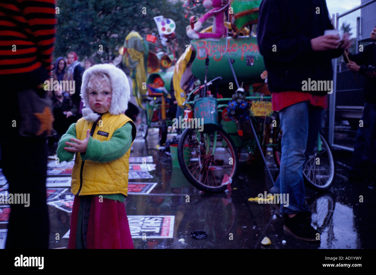 Young protester at the Pace peace rally Stock Photo - Alamy