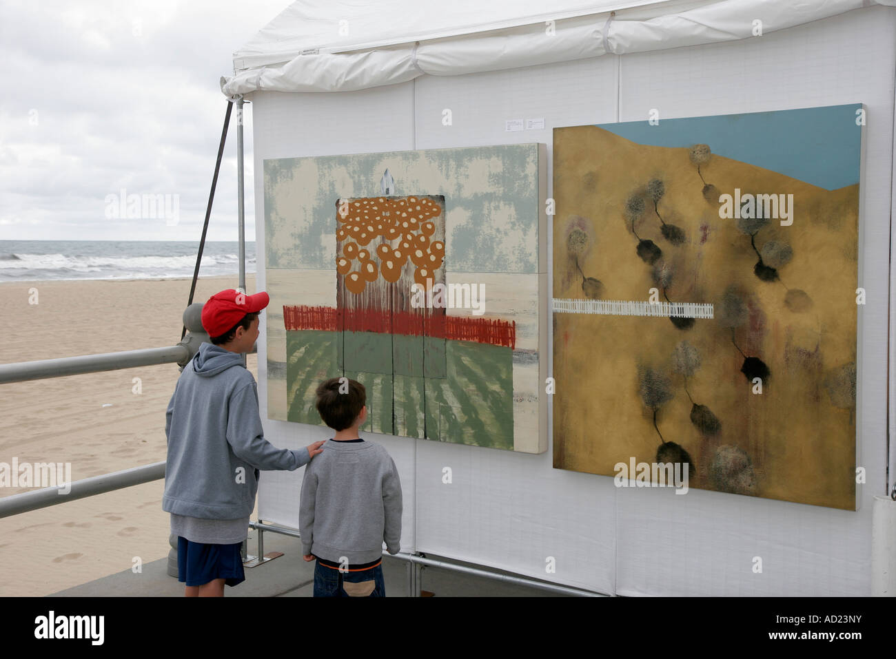 Boardwalk art show virginia beach hires stock photography and images