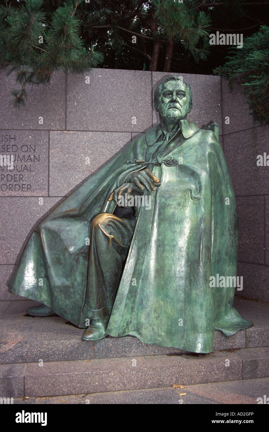 Franklin Delano Roosevelt Memorial, Statue of F D Roosevelt, West