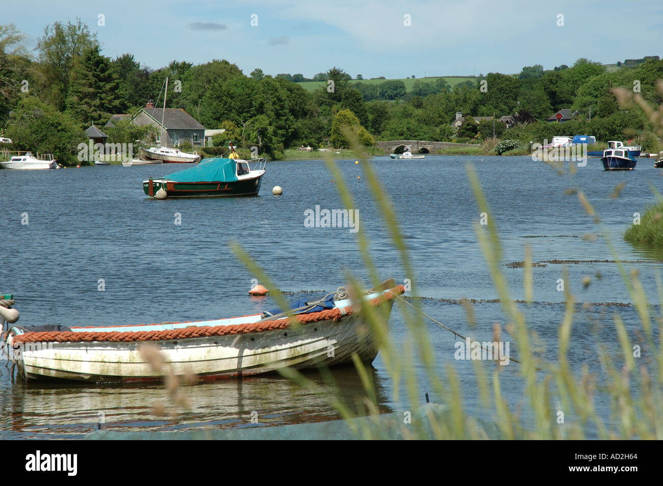 England, Cornwall, Lerryn, boats on river Stock Photo