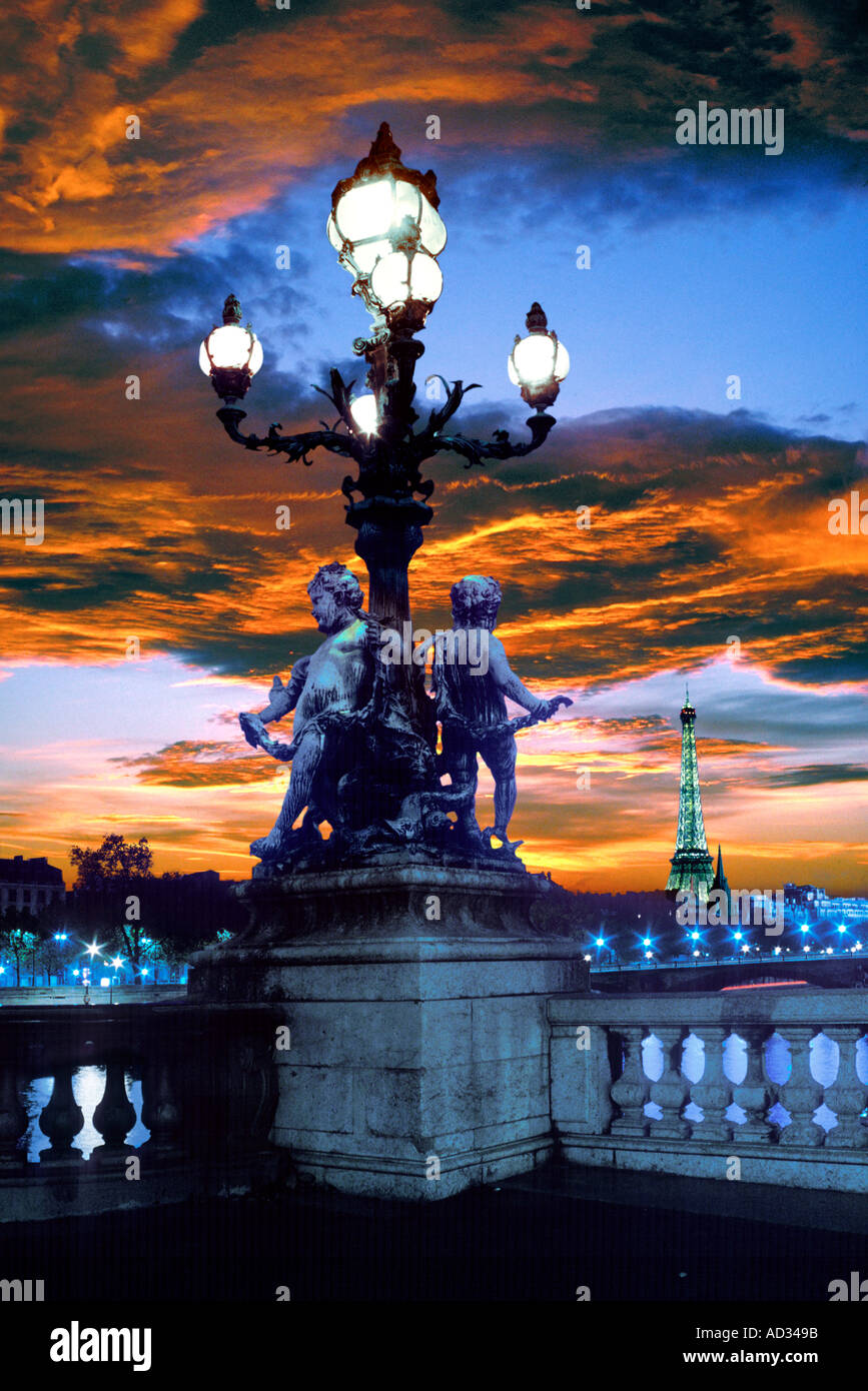 ALEXANDRE III BRIDGE PARIS FRANCE Stock Photo